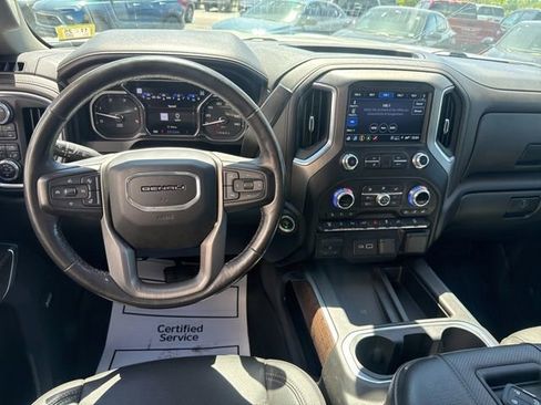 Used 2022 GMC Sierra 3500 Denali w/ Denali Ultimate Package AWD/4WD image 22