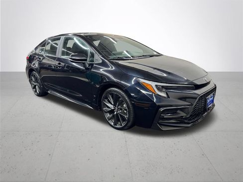 Used 2024 Toyota Corolla SE FWD image 9