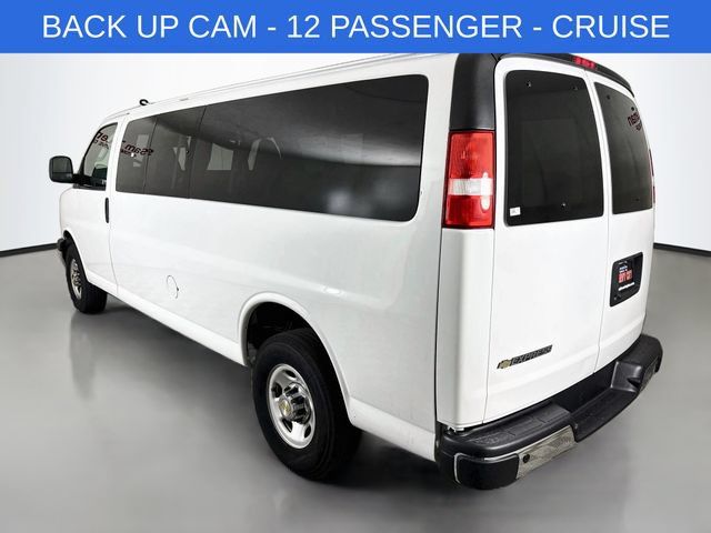 Used 2024 Chevrolet Express 3500 LT w/ LT Preferred Equipment Group RWD image 5