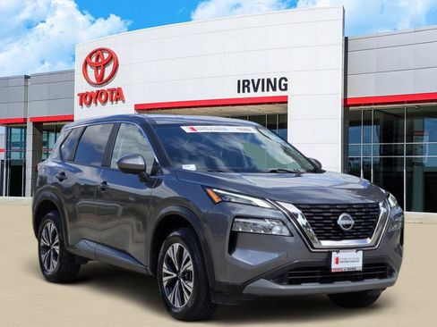 Used 2023 Nissan Rogue SV FWD image 2