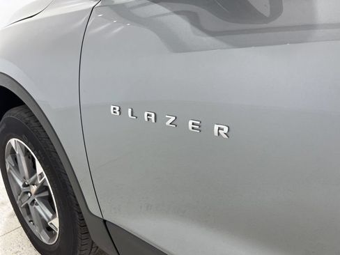 Used 2024 Chevrolet Blazer LT w/ Convenience Package FWD image 28