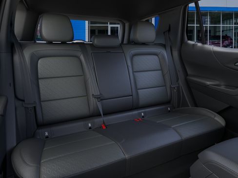 New 2026 Chevrolet Equinox LT w/ Convenience Package II AWD/4WD image 17