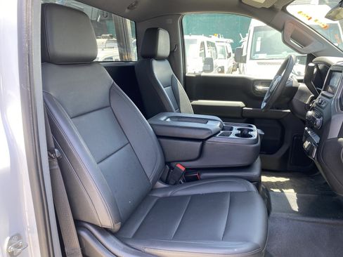 Used 2022 Chevrolet Silverado 1500 W/T w/ WT Value Package AWD/4WD image 18