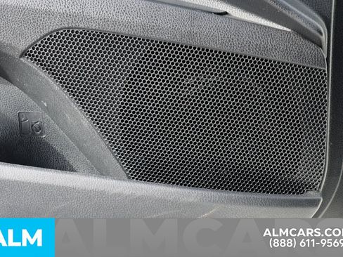 Used 2020 Toyota Camry SE image 46