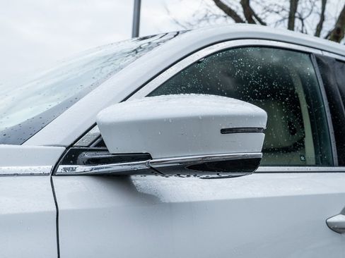 Certified 2023 Acura MDX SH-AWD w/ Technology Package image 12