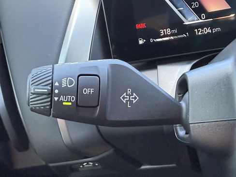 Used 2025 BMW X3 xDrive30i w/ Premium Package image 29