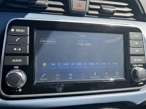 Used 2025 Nissan Versa SV FWD image 20