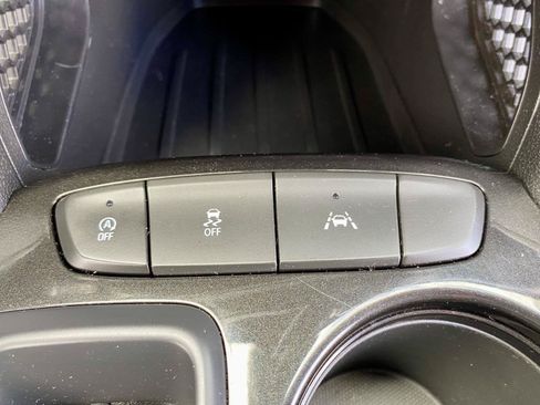 Used 2021 Chevrolet TrailBlazer LT w/ Convenience Package FWD image 32