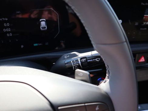 New 2025 Kia EV6 Light RWD image 24
