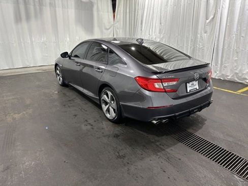 Used 2018 Honda Accord Touring image 5