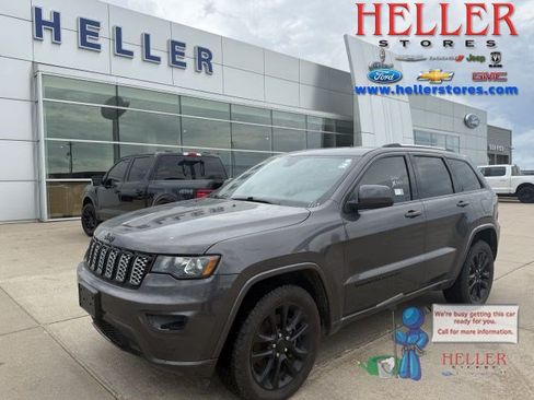 Used 2021 Jeep Grand Cherokee Altitude AWD/4WD image 1