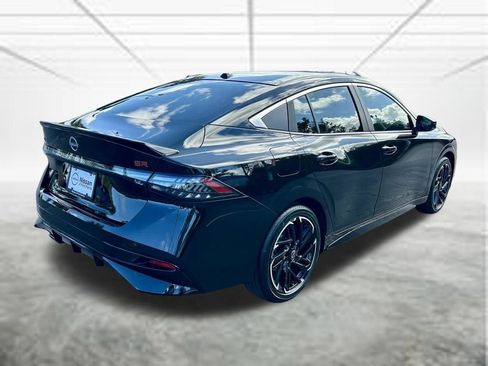 New 2026 Nissan Sentra SR w/ Floor Mat Package FWD image 5