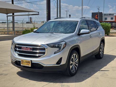Certified 2020 GMC Terrain SLT w/ Preferred Package FWD image 7