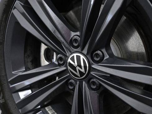 Used 2024 Volkswagen Jetta SE image 31