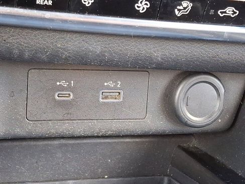 Used 2021 Nissan Rogue SV image 25