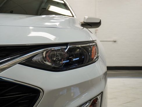 Used 2023 Chevrolet Malibu RS image 38