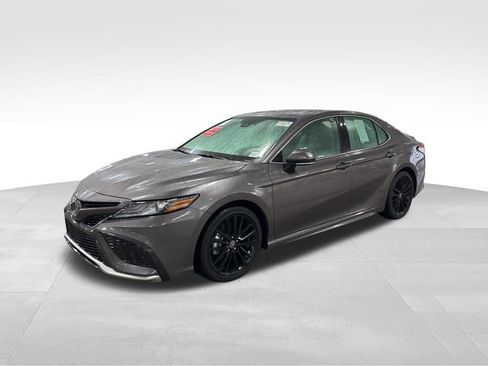 Used 2024 Toyota Camry XSE image 10