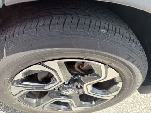 Used 2018 Honda CR-V Touring image 10