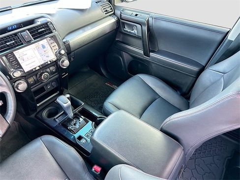 Used 2020 Toyota 4Runner SR5 Premium image 22