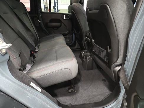 New 2026 Jeep Wrangler Unlimited Rubicon AWD/4WD image 22