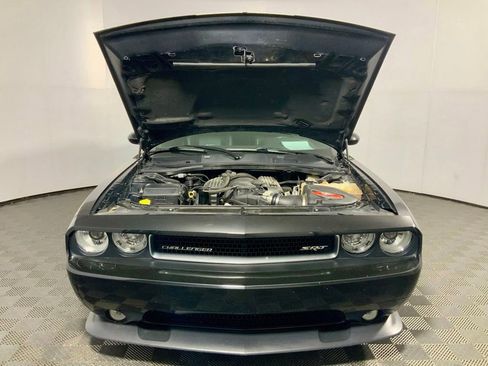 Used 2014 Dodge Challenger SRT8 w/ Harman/Kardon Audio Group RWD image 4