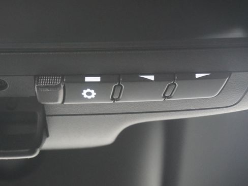 Used 2023 RAM 1500 Limited AWD/4WD image 32