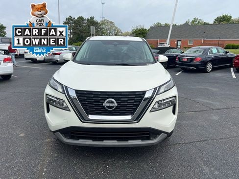 Used 2023 Nissan Rogue SV FWD image 3