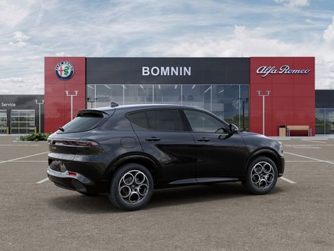 New 2025 Alfa Romeo Tonale image 4