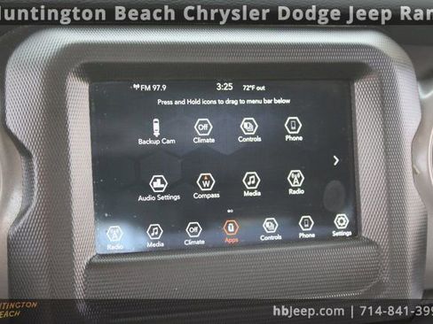 Used 2022 Jeep Wrangler Unlimited Sport image 25