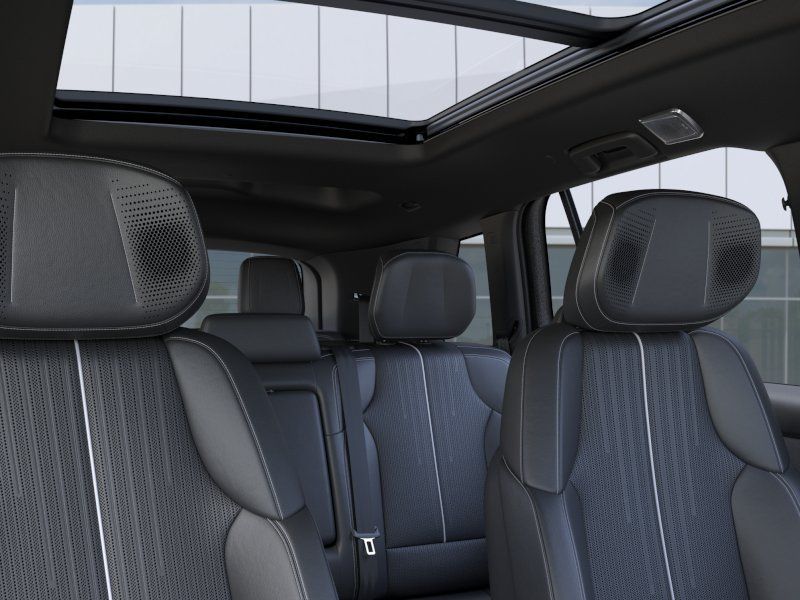 New 2027 Cadillac Vistiq Luxury AWD/4WD image 24