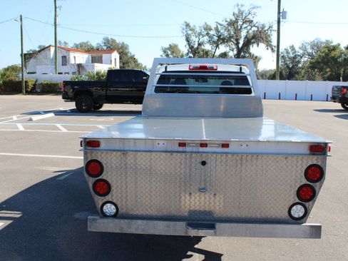 Used 2021 Chevrolet Colorado W/T RWD image 6