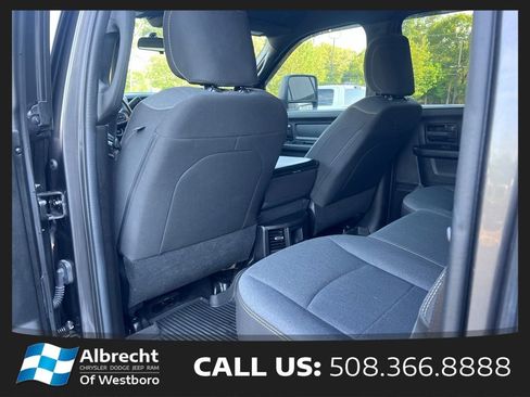 Used 2024 RAM 2500 Tradesman w/ Chrome Appearance Group AWD/4WD image 13