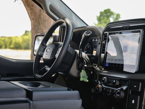 Used 2026 Ford F150 XL RWD image 42