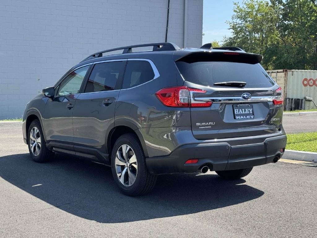 Used 2025 Subaru Ascent Premium AWD/4WD image 24