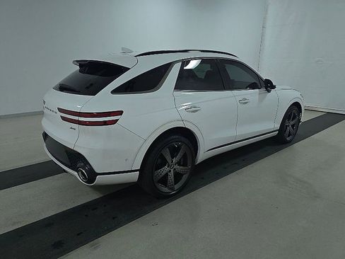 Used 2025 Genesis GV70 2.5T w/ Sport Prestige Package image 2