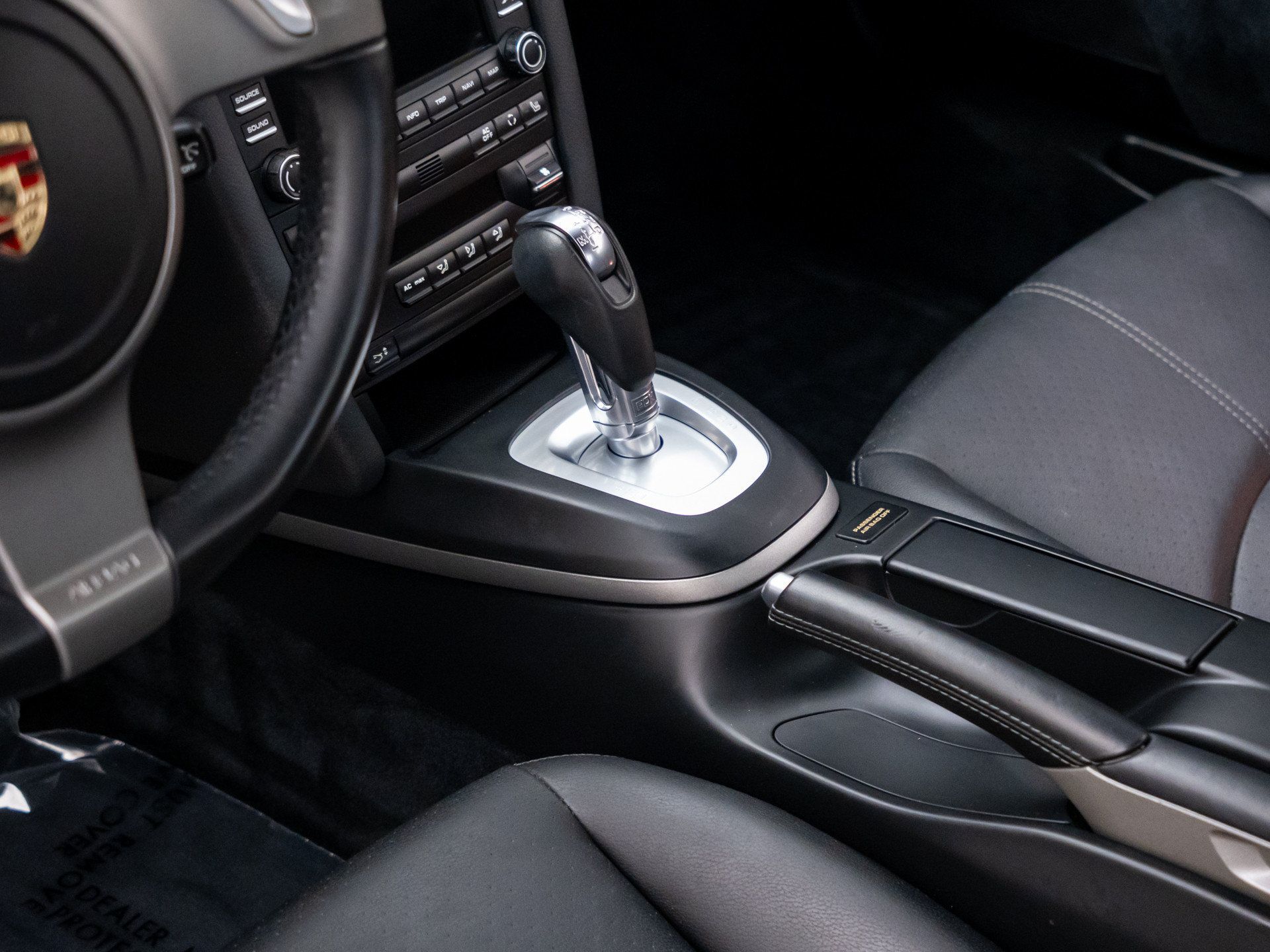 Used 2010 Porsche Cayman RWD image 13