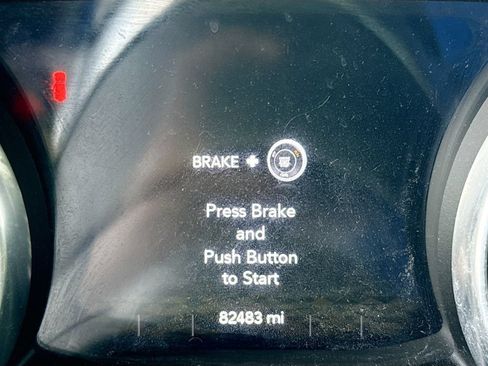 Used 2021 Jeep Wrangler Unlimited Sahara AWD/4WD image 13