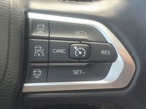Used 2022 Jeep Compass Limited AWD/4WD image 14