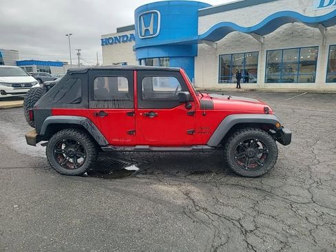 Used 2015 Jeep Wrangler Unlimited Sport w/ Connectivity Group image 6