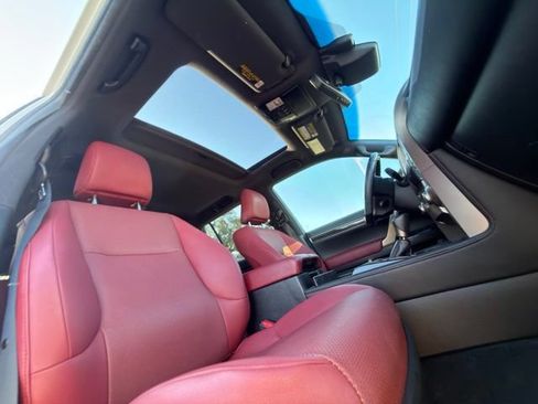 Used 2021 Lexus GX 460 Premium w/ Premium Package AWD/4WD image 10