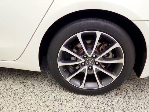 Used 2017 Acura TLX V6 w/ Technology Package FWD image 9