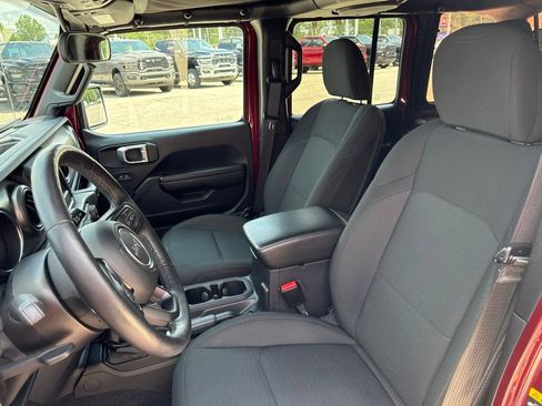 Used 2021 Jeep Wrangler Unlimited Sport AWD/4WD image 42
