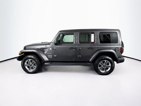 Used 2021 Jeep Wrangler Unlimited Sahara AWD/4WD image 18