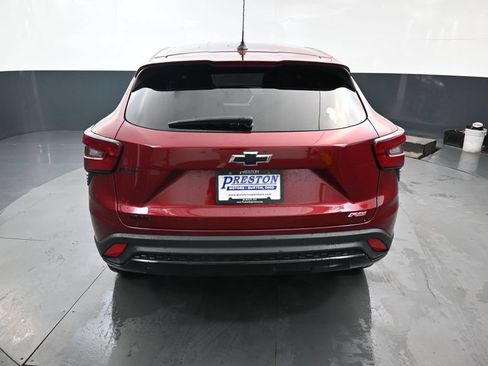Used 2025 Chevrolet Trax RS w/ Driver Confidence Package FWD image 8