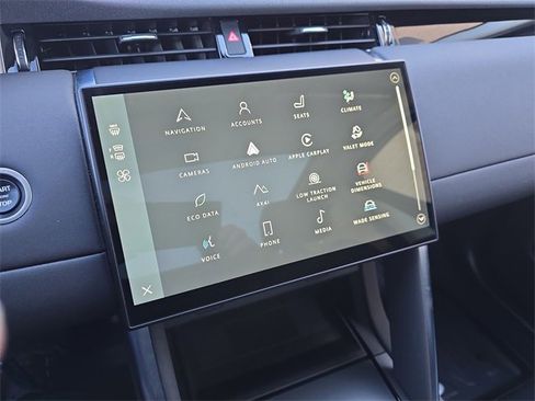 Used 2025 Land Rover Discovery Sport S image 21