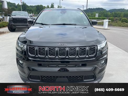 New 2026 Jeep Compass Latitude AWD/4WD image 28