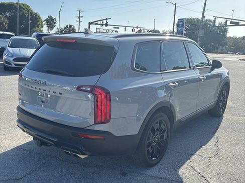 Used 2022 Kia Telluride SX w/ SX Prestige Package AWD/4WD image 5