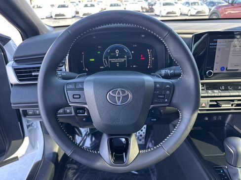 Certified 2025 Toyota Camry SE image 18