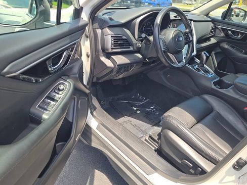 Used 2023 Subaru Outback Limited XT AWD/4WD image 9
