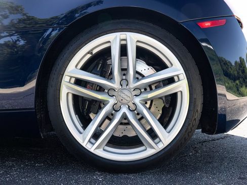 Used 2014 Audi R8 V8 w/ Convenience Package AWD/4WD image 59